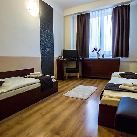 Penzion Fit - Contactless Check In Zvolen Extérieur photo