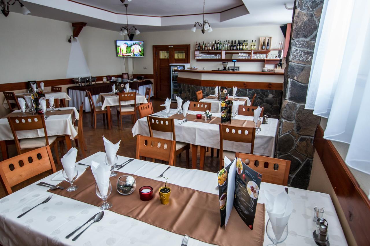 Penzion Fit - Contactless Check In Zvolen Extérieur photo