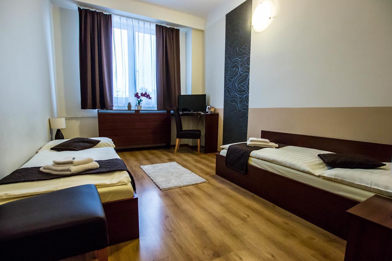 Penzion Fit - Contactless Check In Zvolen Extérieur photo